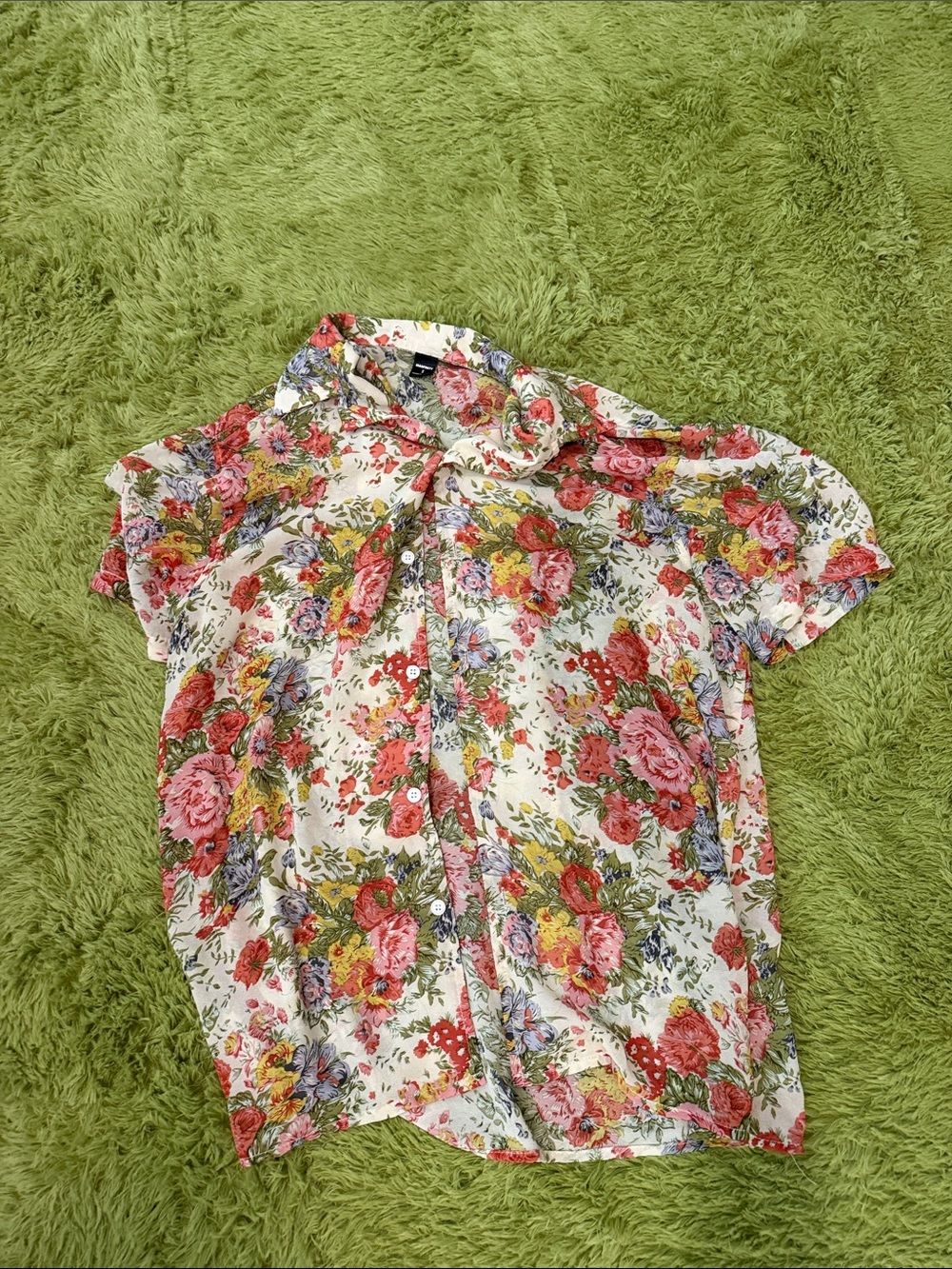 Floral Short-Sleeve Button-Down Shirt - White with Red & Pink Flowers